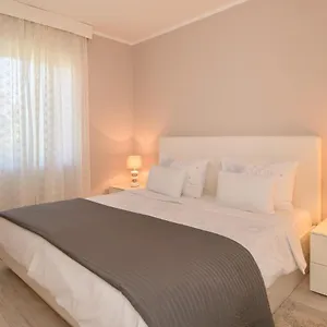 Dora , Poreč Chorwacja